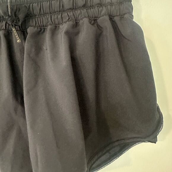 Lululemon Black Running Shorts 4 - Picture 3 of 8